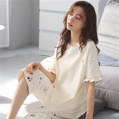 Ženska skraćena pidžama s hlačama od čistog pamuka